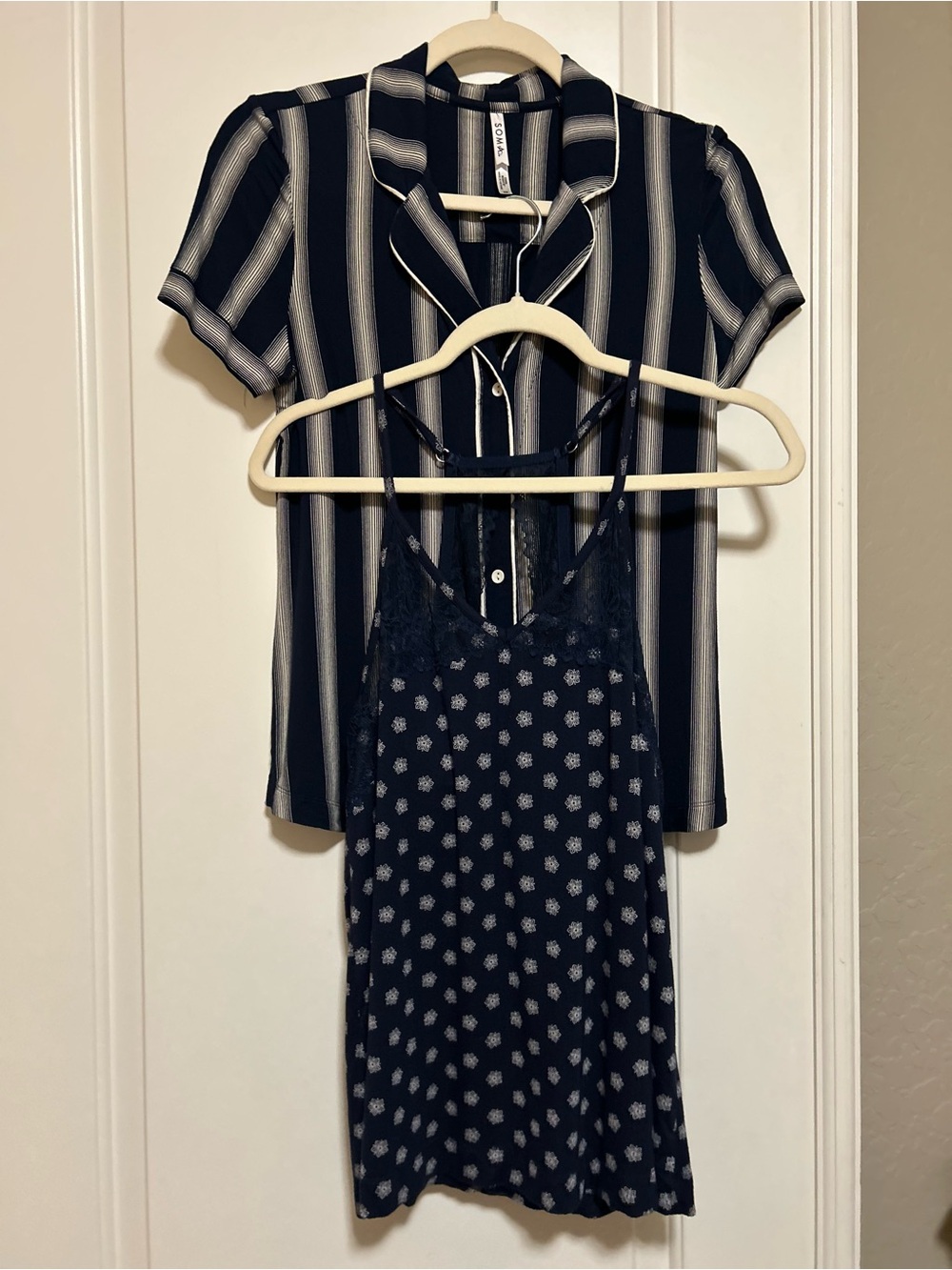 😴💤🌙Soma 2-pieces Navy & White Striped S/S Top & Polka Dot Lace Camisole🥱✨💤